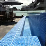 호텔 Silken Axis 4*