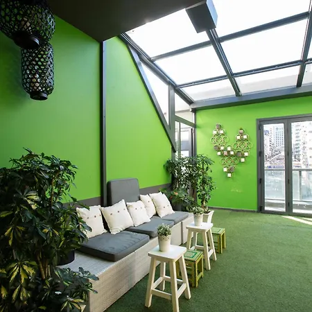 Silken Axis Hotell 4*