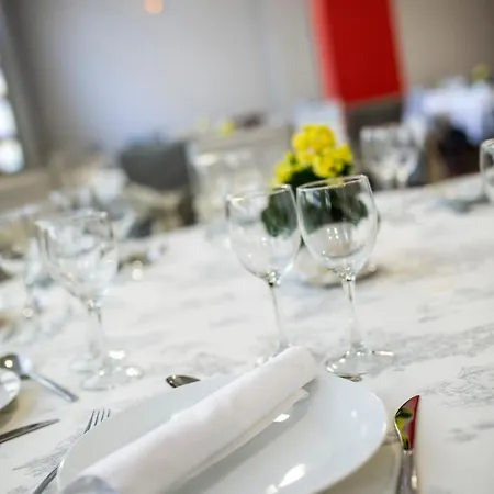 Silken Axis Hotel 4*