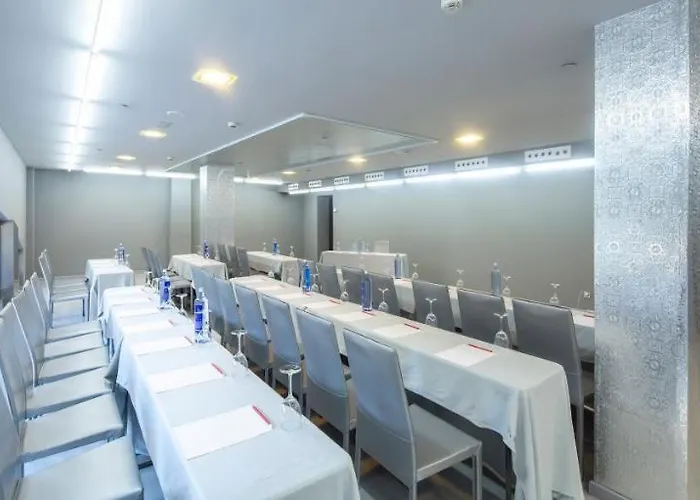 Szálloda Silken Axis